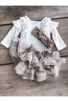 Bodysuit with frills along the shoulders and wings