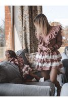 Bluza z falbanami w szpic na piersi i z tyłu bluzy