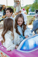 Kurtka z falbankami Petit Carousel