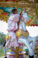 Długie spodnie z falbankami Petit Carousel