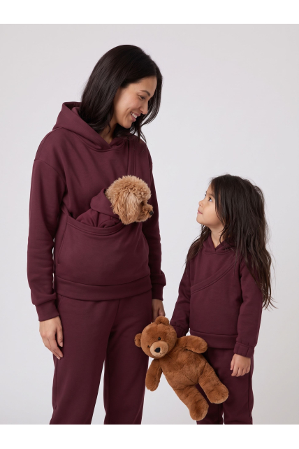 Bluza z kapturem i wielofunkcyjną kieszenią